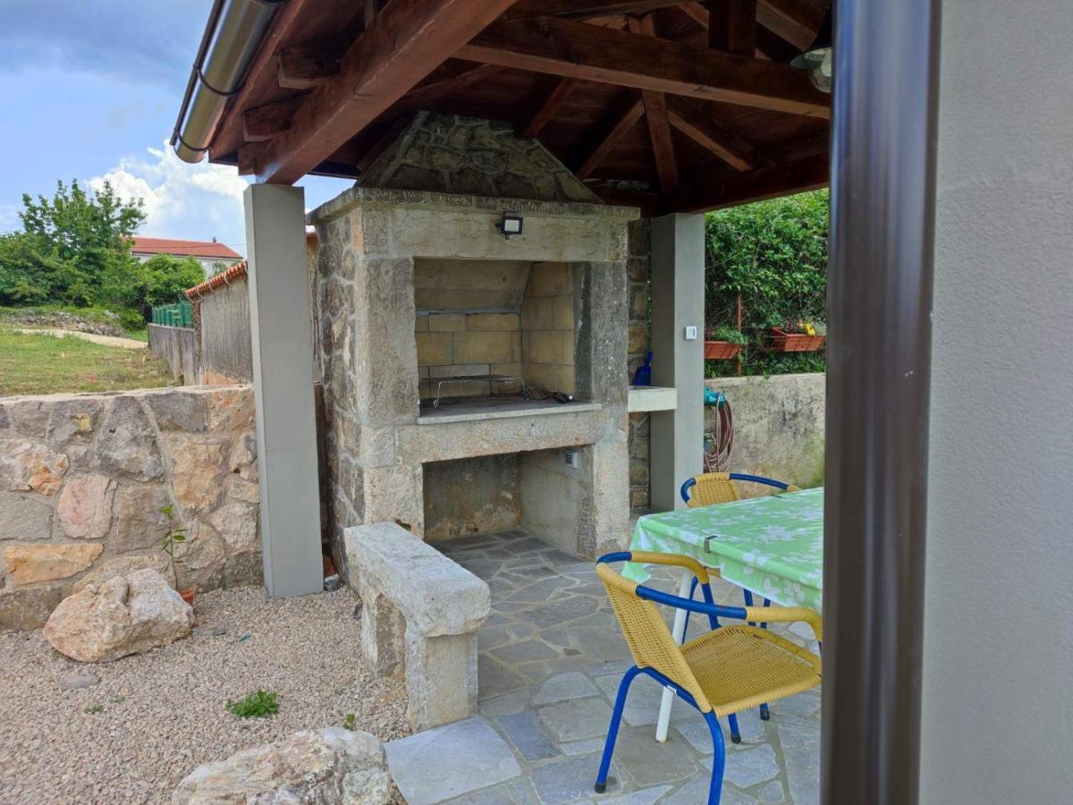 Villa Kuca Dumar à Malinska Extérieur photo