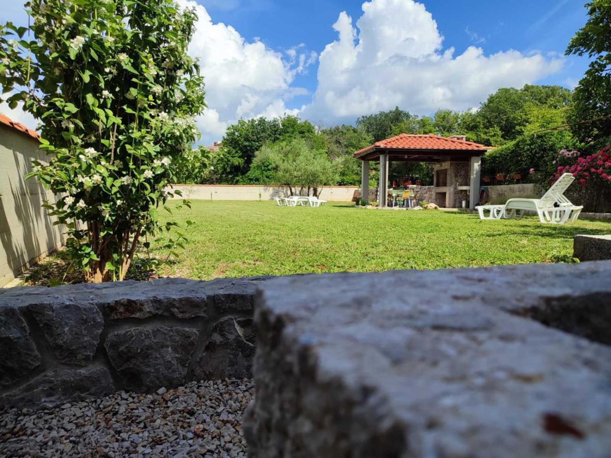 Villa Kuca Dumar à Malinska Extérieur photo